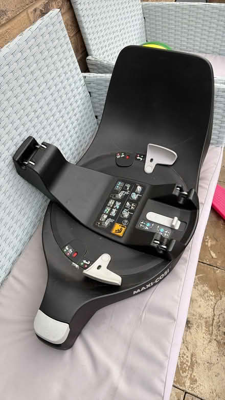 Photo of free Maxi Cosi Pearl 360 i-Size (Harrow Weald HA2) #3