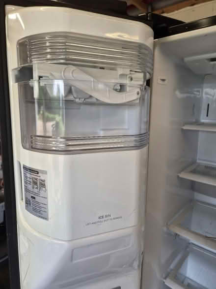 Photo of free LG American fridge freezer (Stoke Hammond MK17) #4