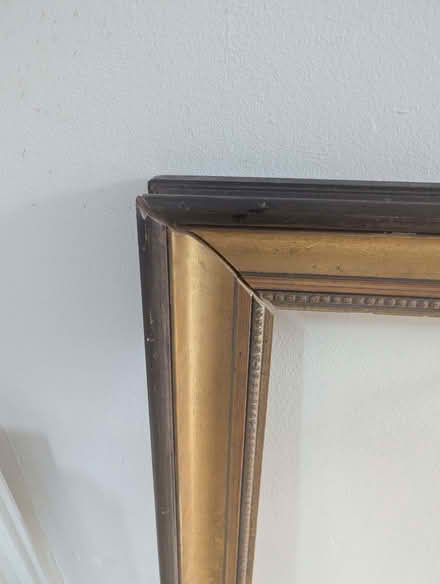 Photo of free Very large antique wooden picture frame (Harlaxton NG32) #2