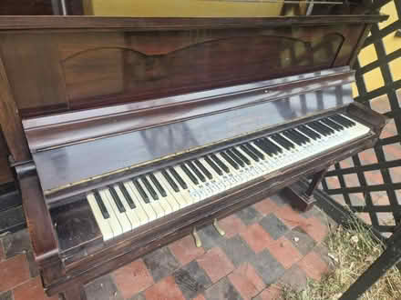 Photo of free Piano upright (Ex53ex) #1