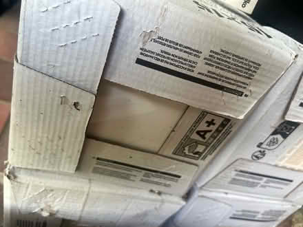 Photo of free White gloss tiles 4sqm (Stalybridge SK15) #1