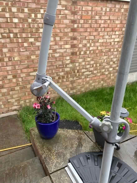 Photo of free Overhang Parasol (w/o canopy) (St Albans AL3) #1