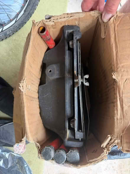 Photo of free Cast iron Barbecue (Worcester WR2) #2