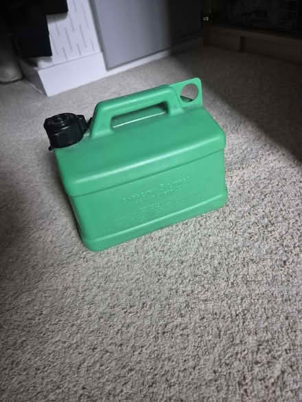 Photo of free 5l petrol can (Shawlands G41) #1