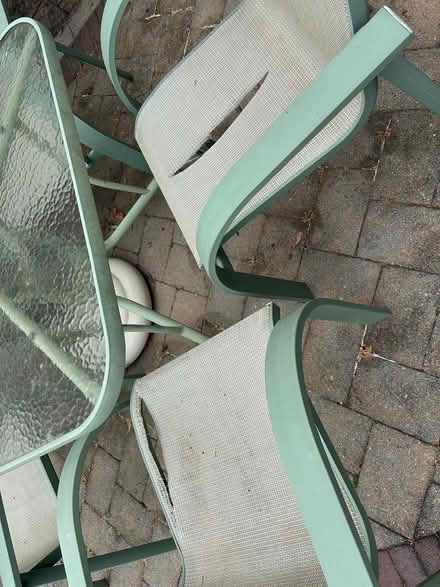 Photo of free Outdoor table and chairs (Langhorne-Middletown Township) #2