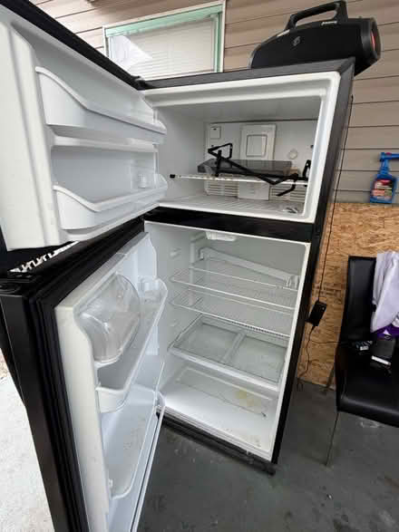 Photo of free Frigidaire (Tampa) #2