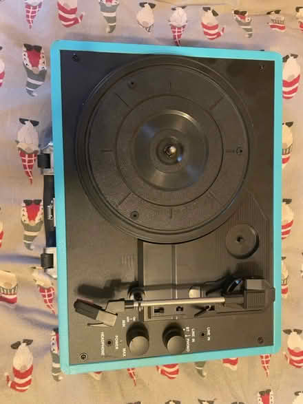 Photo of free Victrola suitcase record player (East Dallas) #1