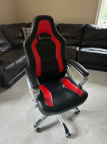 Photo of free Office /gaming chair (Banstead SM7) #1