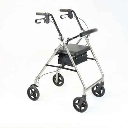 Photo of Rollator (Brimfield SY8) #1