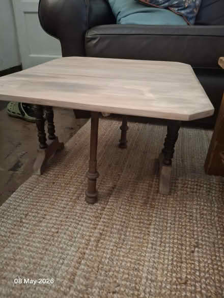 Photo of free Wooden little Antique table (TW10 Ham) #3