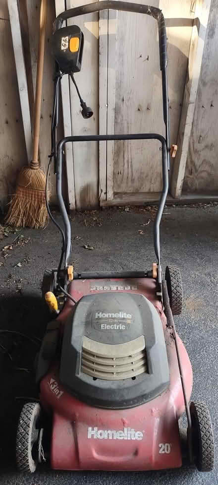 Photo of free Electric mower (Somerville) #1