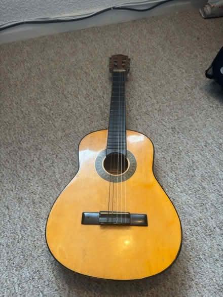 Photo of free Child’s guitar (ME5) #1