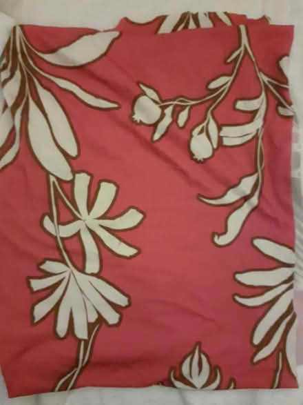Photo of free Pink white Material (Birmingham City Centre B4) #1
