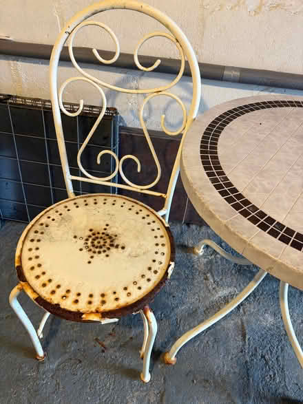 Photo of free Outdoor bistro patio table and chair with a mosaic border (Ferryhill AB11) #3