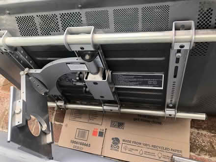 Photo of free 42” Pioneer Plasma Elite w/mount (San Mateo / Belmont border) #2
