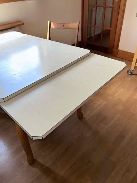 Photo of free Extending Kitchen Dining table with leafs that slide in (Blairgowrie PH10) #4