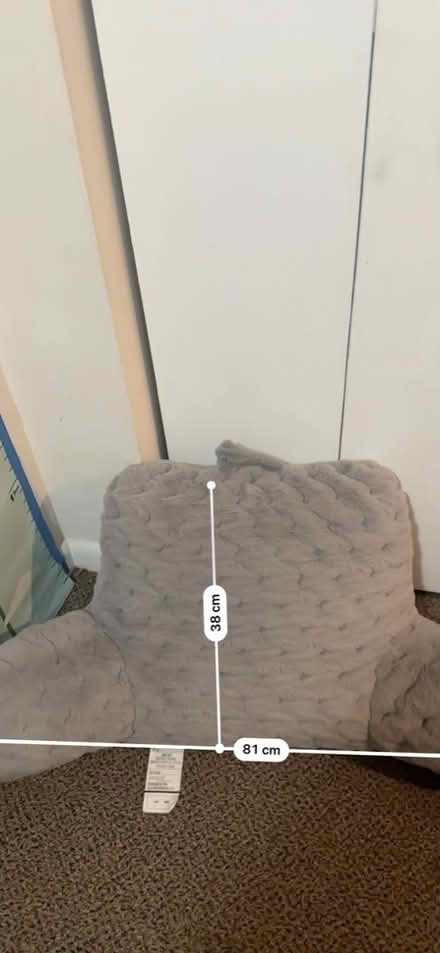 Photo of free matching reading pillows (Adams Morgan) #2