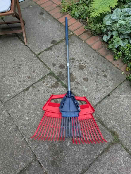 Photo of free Spear & Jackson 3in1RAKE (Spitalfields E1) #1