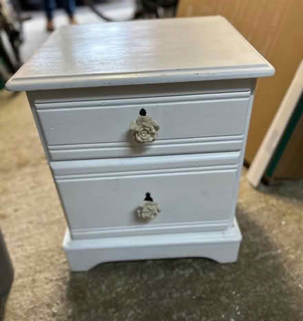 Photo of free Bedside cabinets/Drawers (wallingford OX10) #2