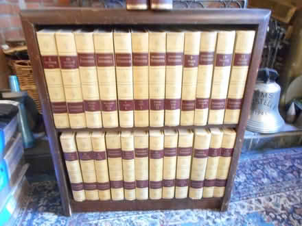 Photo of free encyclopedia britanica set and bookcase (Patney SN10) #1