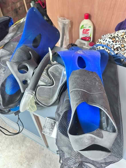 Photo of free Snorkel, badminton & cricket sets (CR0) #3
