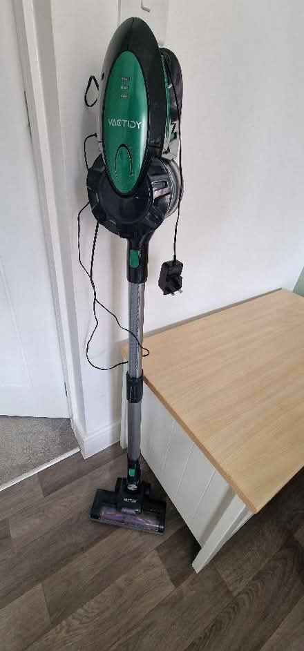 Photo of free Cordless stick vacuum with charger (St Albans AL4) #1