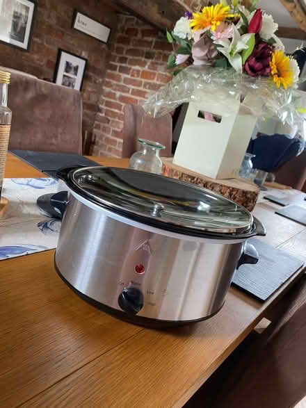 Photo of free Medium Sized Slow Cooker (Horton SY4) #2