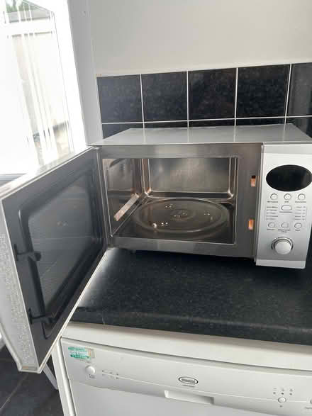 Photo of free Microwave (Clifton BS8) #2