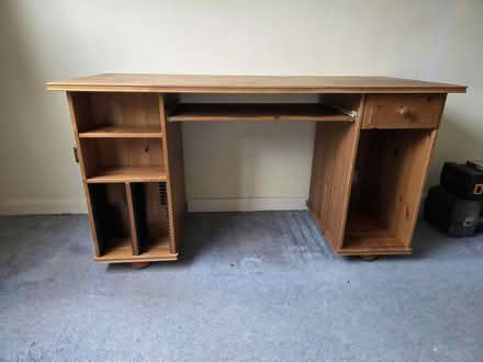 Photo of free Pine work desk: 140 x 60 x 76cm (Mannings Heath, RH13) #2