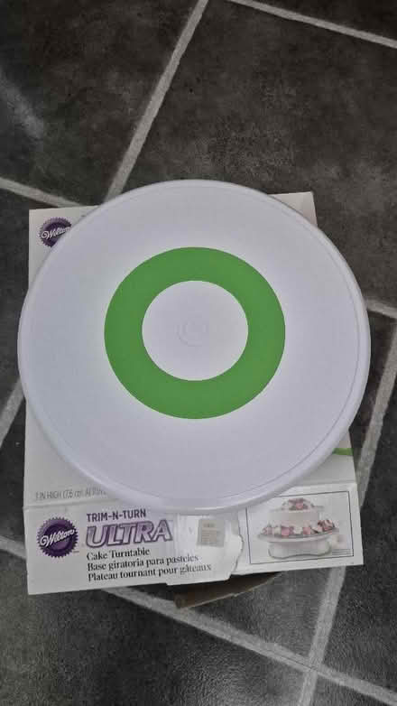 Photo of free Cake stand / rotator (Belvidere SY2) #2