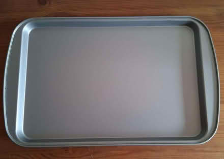 Photo of free Metal Trays x 2 (Gleneagles area, Wboro NN8) #1