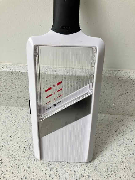 Photo of free OXO mandoline and a spiralizer (CR8) #1