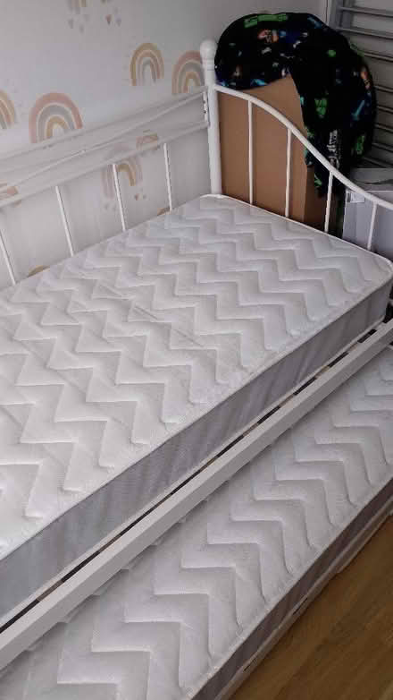 Photo of free Day bed, single and double. Very good condition (Bishop's Stortford CM23) #3