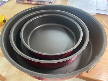 Photo of free Lightweight non-stick casserole dishes (Summertown OX2) #1