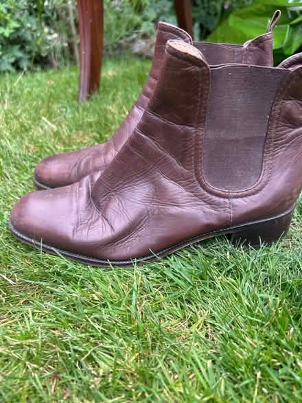 Photo of free Chelsea boots (Whitton TW3) #2