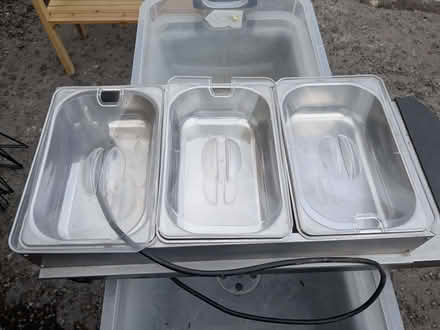 Photo of free Electric warming tray (Uphill BS24) #1