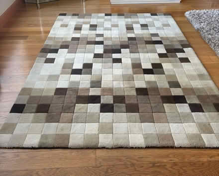 Photo of free Rug (Belgard Heights) #1