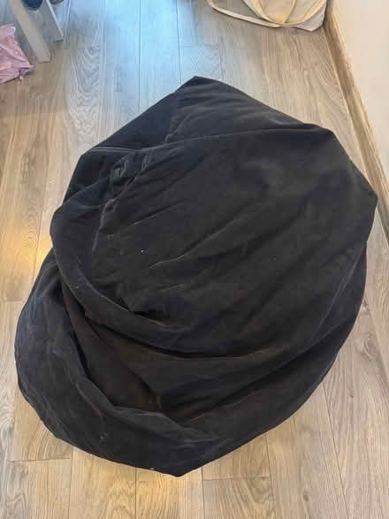 Photo of free Black beanbag (Streatham Hill SW16) #1