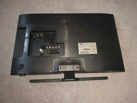 Photo of free Samsung 24 inch TV (Barnet EN5) #2