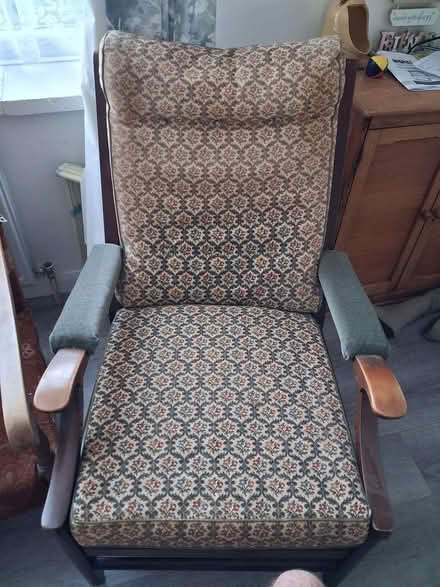 Photo of free 4 x old Cintque chairs. (Edenbridge TN8) #3
