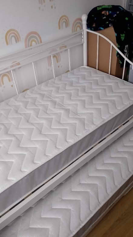 Photo of free Day bed, single and double. Very good condition (Bishop's Stortford CM23) #4