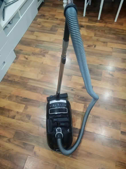 Photo of free Miele vacuum cleaner (Greenford UB6) #1