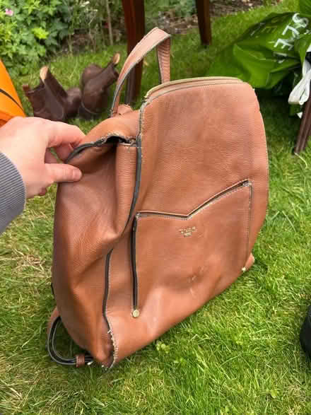 Photo of free Dune satchel/backpack (Whitton TW3) #1