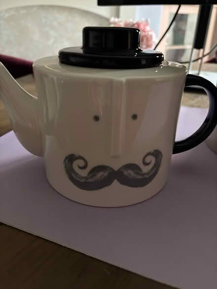 Photo of free Teapot (Hyde, SK14) #1