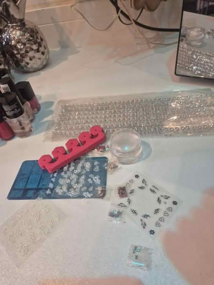 Photo of free Nail varnish, nail art, lip gloss (CW7) #2