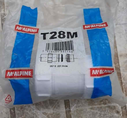 Photo of free McAlpine T28M 1½ Multifit connector (GU2 Stoughton) #1