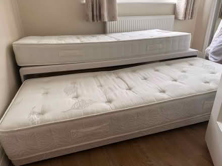 Photo of free guest/trundle bed inc 2 mattresses (BR5) #1