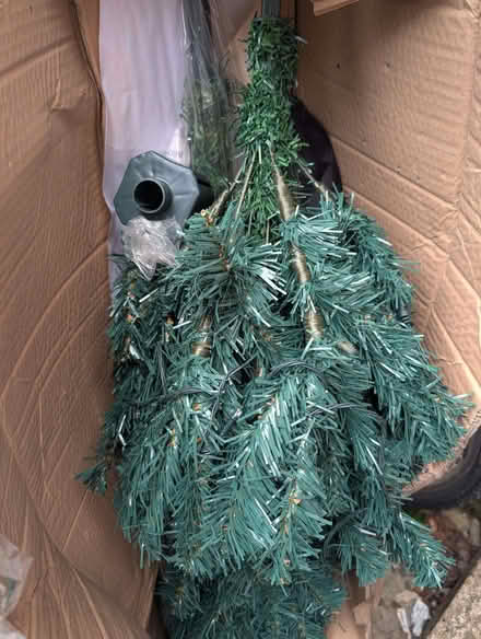 Photo of free 6ft Artificial Christmas Tree (Twickenham TW1) #3