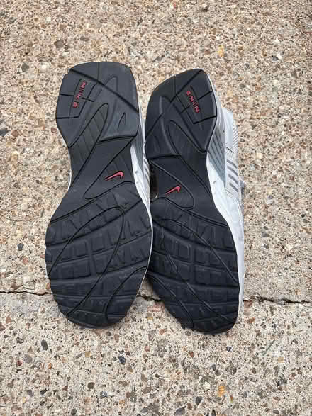 Photo of free Nike trainers 8.5uk (Battersea SW11) #2