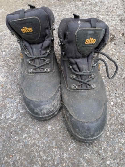 Photo of free Work boots size 8 (EU 42) (Ebbw Vale, NP23) #1